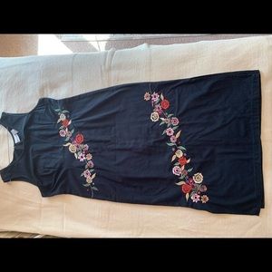 Size 14 woman’s dress from Fashion Bug.